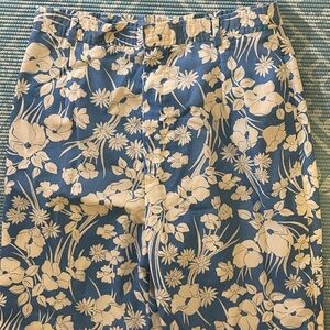Blue + white pants, floral beach